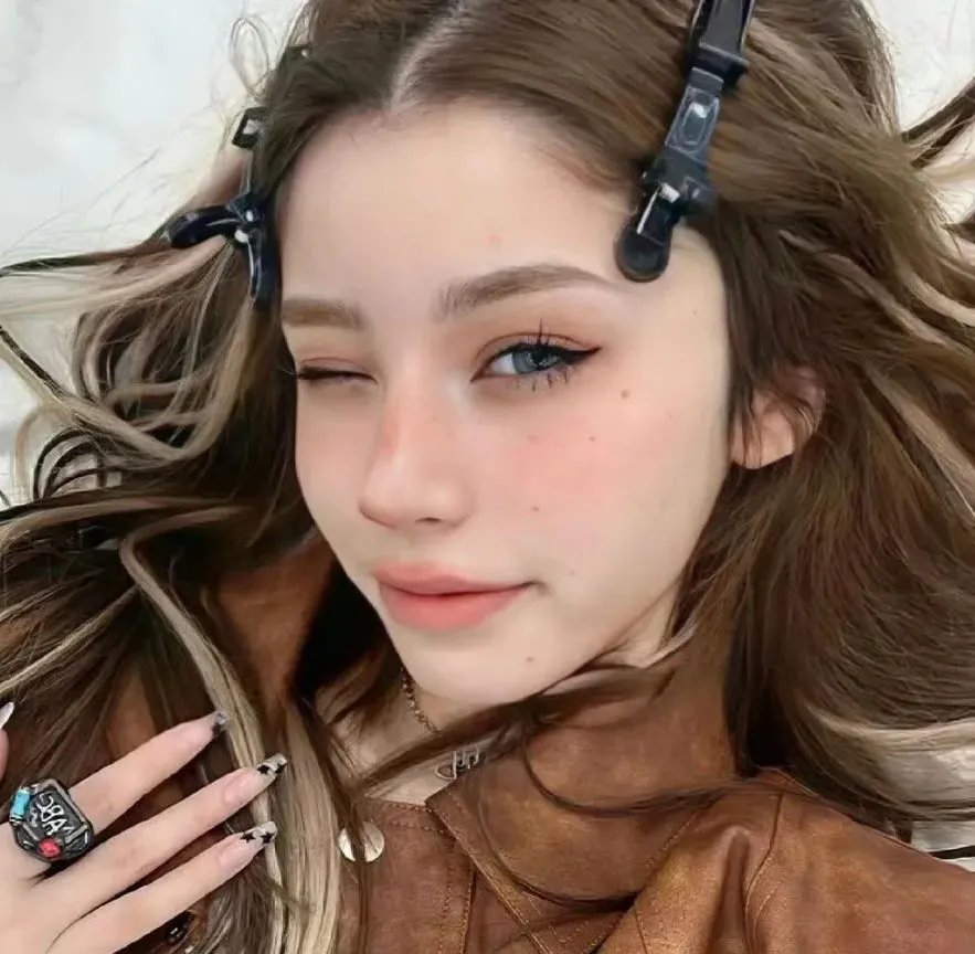 百岁老人跷家去